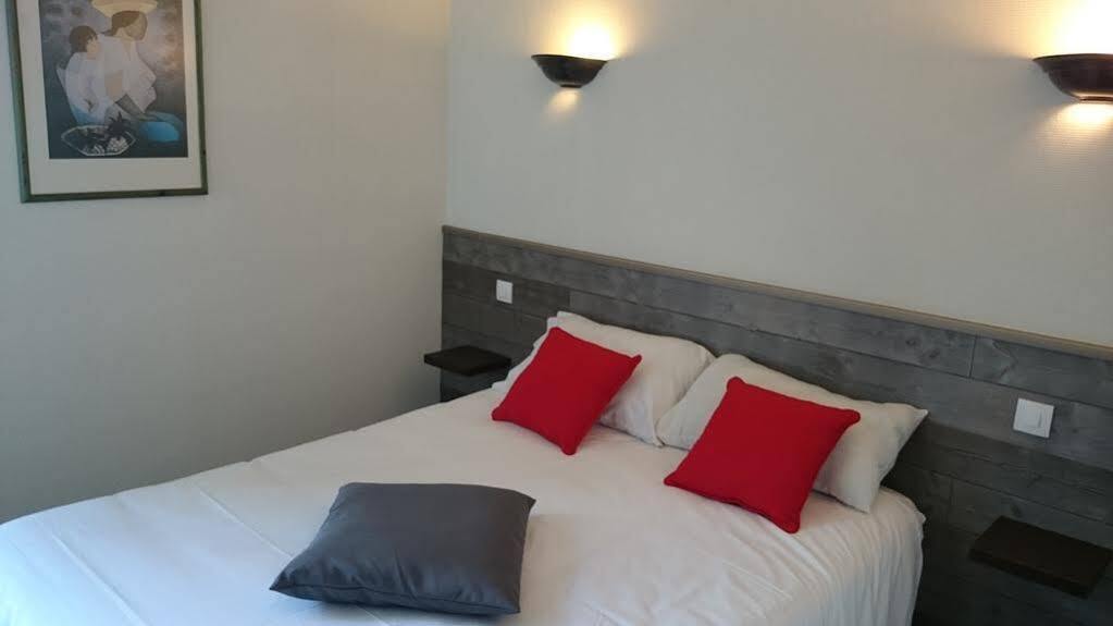Hotel Tgv Quimper Exterior photo